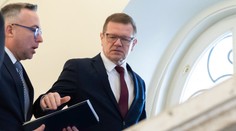 Otrasy vo Ficovej vláde: Vicepremiér Kmec vysvetľuje svoj odchod. Na pomoc mu prišiel známy podnikateľ