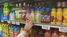 Nealko nápoje s pridaným cukrom budú drahšie. Dotkne sa to viacerých produktov