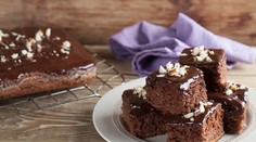 Šťavnatý koláč s čokoládou