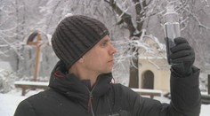 Richard chce 10 dní piť iba destilovanú vodu