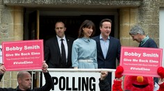 Britské parlamentné voľby vyhrali konzervatívci D. Camerona