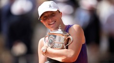 Swiateková štvrtýkrát v kariére triumfovala na Roland Garros. Zinkasuje slušnú prémiu