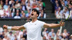 Wimbledon spoznal prvého finalistu. Carlos Alcaraz sa pokúsi získať ďalší grandslamový titul