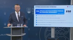 Buď dostanete 100% príplatky, alebo vám dajú nútené voľno. Škrtanie sviatkov narazilo na problém