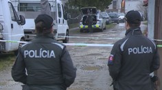 Podozrivým z dvojnásobnej vraždy v Leviciach je bývalý druh. Na políciu prišiel ráno rozrušený a opitý