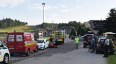 Tragédia na Donovaloch. Cyklista (†53) narazil do zaparkovaného auta, zraneniam podľahol