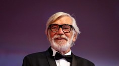 Česko sa rozlúčilo s hereckou legendou Jiřím Bartoškom († 78)