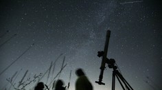 Dnes v noci by ste mali vidieť padať hviezdy. Každú minútu jednu