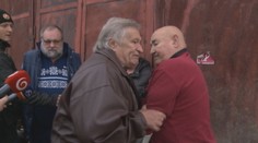 Ródeo na družstve v Jakubovanoch. Dvere maštale bránili vlastným telom