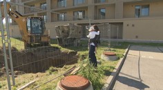 Bežná prechádzka sa pre Karin v okamihu zmenila na nočnú moru. Jej malý syn spadol do nezakrytej šachty