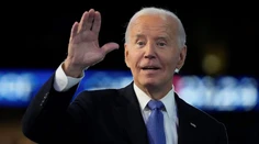 „Horko-sladký“ štart zjazdu Demokratov. Ľudia oslavovali Harrisovú a lúčili sa s Bidenom