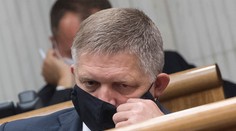 Prečo Fico o Kováčikovi a Gašparovi tvrdí, že sú politickí väzni? Možno je to odkaz, pripúšťa odborník