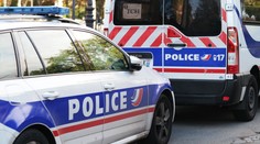 Muž vo Francúzsku znásilnil 75-ročnú ženu. Invalidný manžel jej nemohol pomôcť