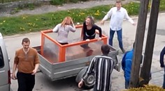 Polievačka v Bolešove nemá obdobu. Akvárium si doniesli rovno pred dom