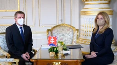 Prezidentka Čaputová už má zmluvu o dodávke Sputniku V, priniesol jej ju Lengvarský