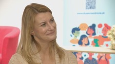 Alkohol ju priviedol na liečenie, padla na úplné dno. Dnes s mladými ľuďmi otvorene hovorí o duševnom zdraví