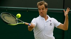 Pospisil s Gasquetom prvými štvrťfinalistami