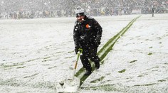 Časti Európy sú pod snehom. Niektoré oblasti rušili lety či zatvárali školy