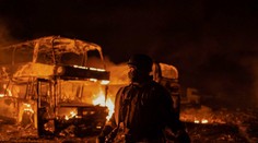 Ukrajinská armáda hlási výbuchy v Kyjeve aj v ďalších častiach krajiny, ľudia majú zostať v krytoch