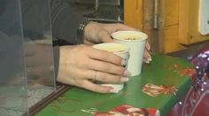 Punč na vianočných trhoch: V Nitre sú verní tradícii, v Topoľčanoch idú oveľa odvážnejšou cestou