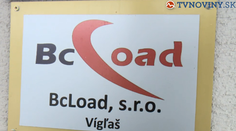 Zanechal za sebou miliónové dlhy. Vláda mu aj tak odklepla finančnú podporu