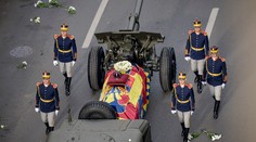 Rumunsko sa lúčilo s posledným kráľom, vládol už ako šesťročný chlapec