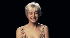 Dievčenská kapela chce preraziť. Spieva počas orgazmu