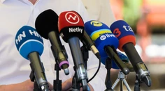 Odsudzujeme útok premiéra Fica na novinárku STVR