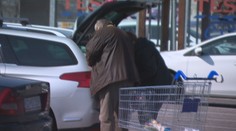 Napriek klesajúcej inflácii niektorý tovar dražie prirýchlo. Úradníci radia štátu zasiahnuť