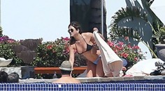 Rachel a Monica z Priateľov na dovolenke. Sexy telá aj v päťdesiatke