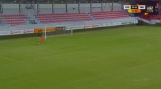 VIDEO: Brankár odkopol, do piatich sekúnd musel zachraňovať remízu. Trenčín množstvo šancí v Komárne nevyužil