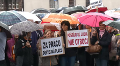 Poštári sa búria pre platy. Požadujú aspoň 600 eur v čistom