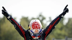 Max Verstappen ovládol VC Talianska. Za ním oba McLareny