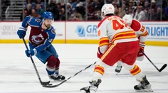 Tatar strelil svoj prvý gól v sezóne NHL, Kelemen s prvou asistenciou