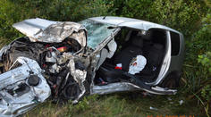 Mladík (23) po vážnej nehode bojuje o život. Čelne sa s ním zrazil 18-ročný chlapec na BMW