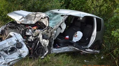 Mladík (23) po vážnej nehode bojuje o život. Čelne sa s ním zrazil 18-ročný chlapec na BMW