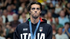 Jeho šlofík obletel internet. Zlatý medailista vysvetlil, prečo spal v parku namiesto izby v dedine