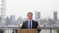 Cameron vyzval britských vlastencov, aby nehlasovali za brexit