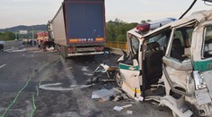 Pri tragickej nehode prišli o život dvaja hasiči. Vodičovi hrozí päť rokov v base
