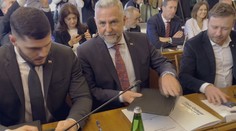 Vládni politici si v Moskve podávajú kľučky. Navštívia šéfa Dumy, ktorý spojencom hrozil jadrovou hlavicou