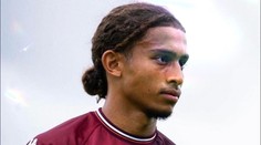 Nie je len obeťou, ale aj hrdinom. Mladý futbalista sa vrátil do plameňov v klube vo Švajčiarsku