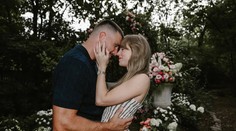 Taylor Swift je zasnúbená. Radostná správa zaľúbenej dvojice valcuje internet