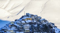 Toto mesto obýva cez zimu len 20 ľudí. Rýchlo zistíte, prečo