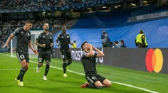 Trpaslík si podmanil svet. Slovák, ktorý tam hral, nám porozprával o dráme na ulici či strachu z mecenáša