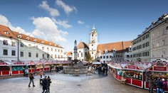 Hudba, svetlá a žiadny ohňostroj: Takto slovenské mestá oslavujú koniec roka