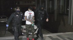 Mladík si na námestí užíval sex s maloletou, dnes sa postavil pred súd