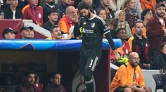 Viaceré opory ostali na lavičke a Liverpool tesne prehral. Vedu však z neúspechu nerobia