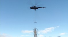 A zrazu bolo ticho: Poprad opäť privítal trblietavého anjela, ktorý oznamuje Vianoce a mení dospelých na deti