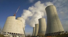 V Jaslovských Bohuniciach sa do druhej veže zahryzli stroje