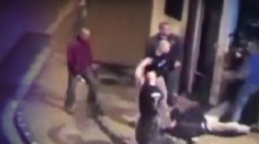 Začal sa proces s mladíkom, ktorý pred barom Mariachi údajne lámal kosti